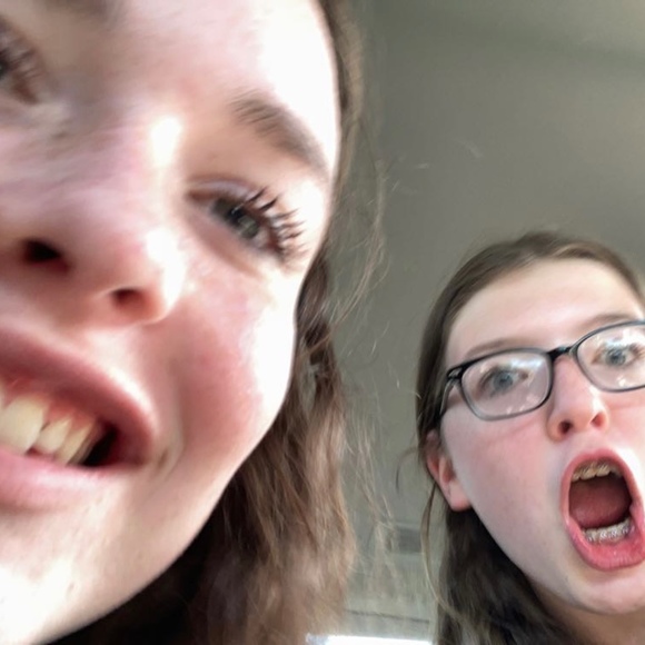 Meet your Posher, Sidney - Picture 1 of 1